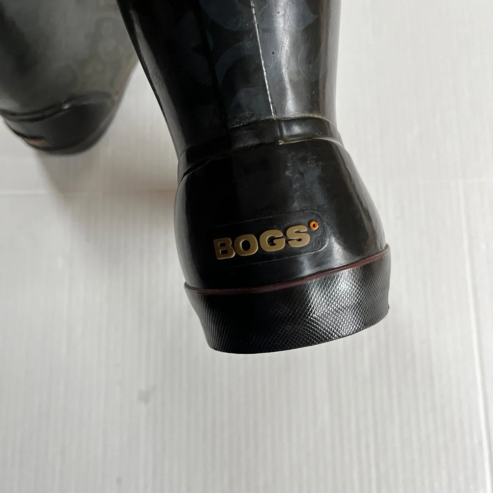 Bogs Womens US 6 Taylor Corsage‎ Black Boots Pull On Non Slip Rubber Waterproof
